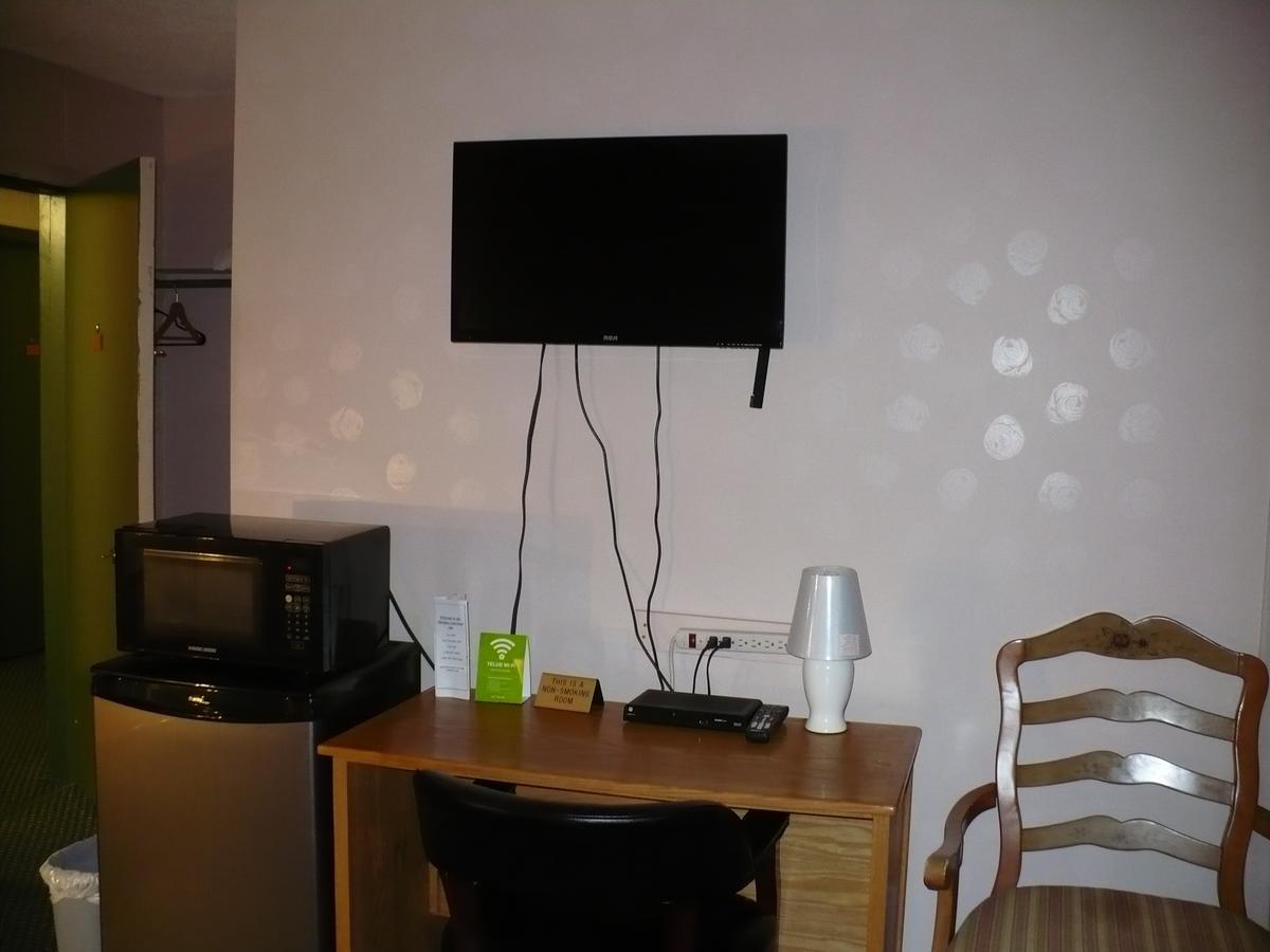 Sheridan Lawrence M Hotel Fort Vermilion Εξωτερικό φωτογραφία